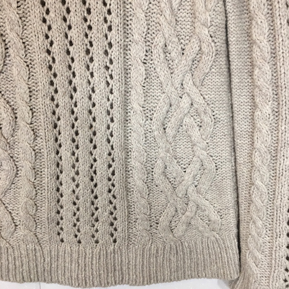 Sweater - Picture 4 of 7